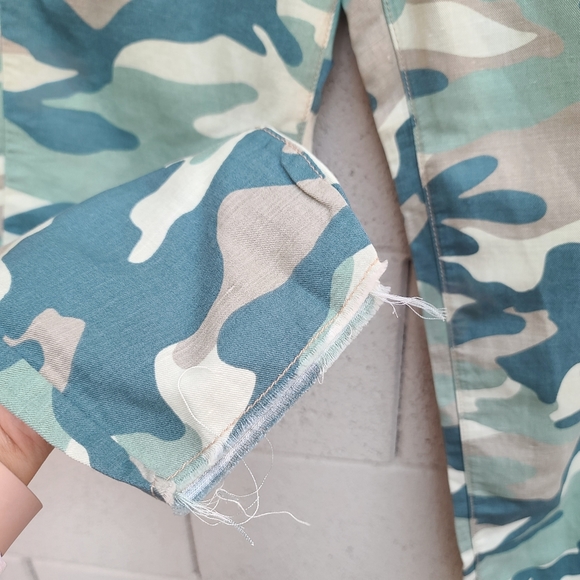 MOTHER | The Shaker Camo Chop Crop Cropped Linen Blend Pants Green Camo Size 24 - Picture 7 of 12